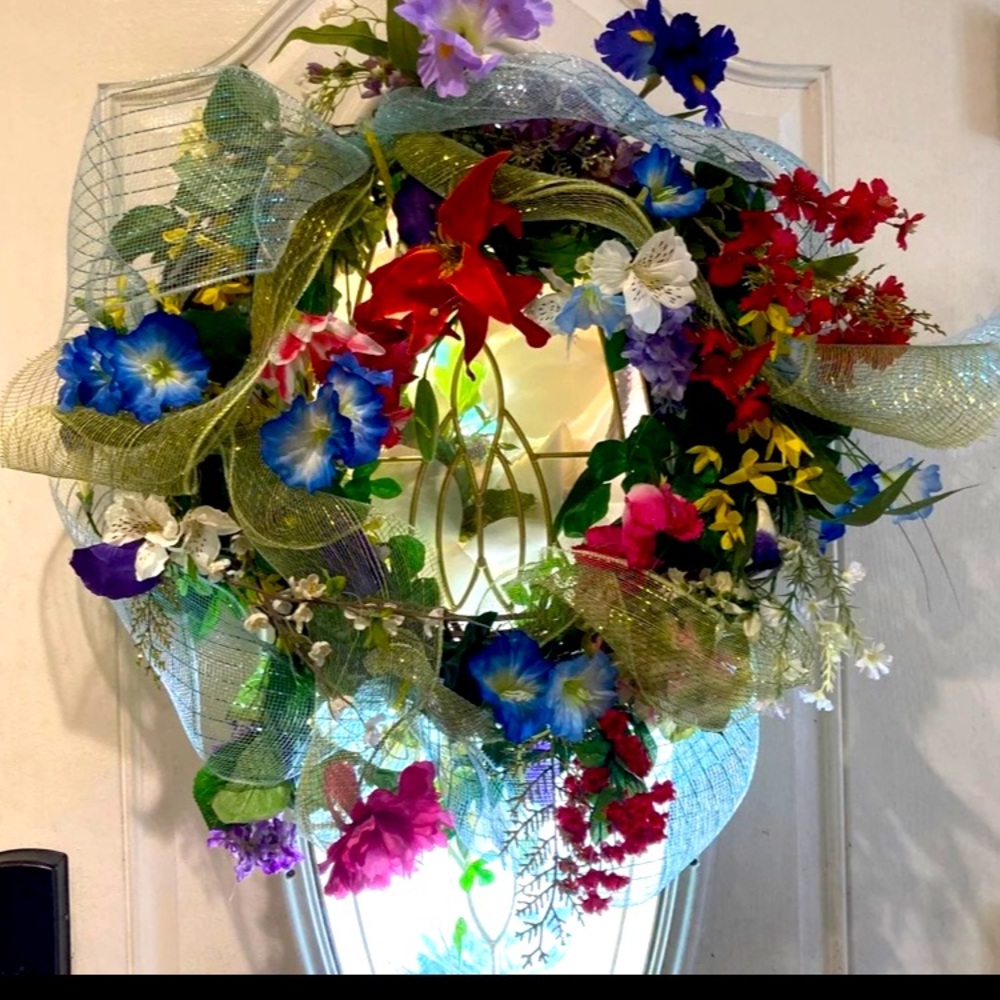 Beautiful handsome large wreath